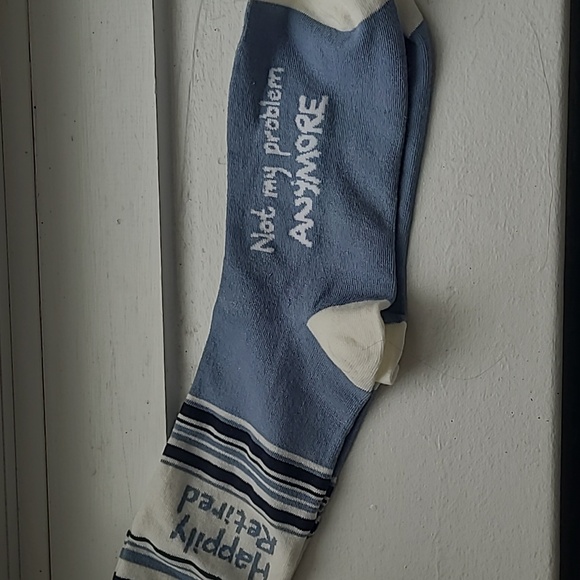 'Happily Retired' Socks - Picture 3 of 4